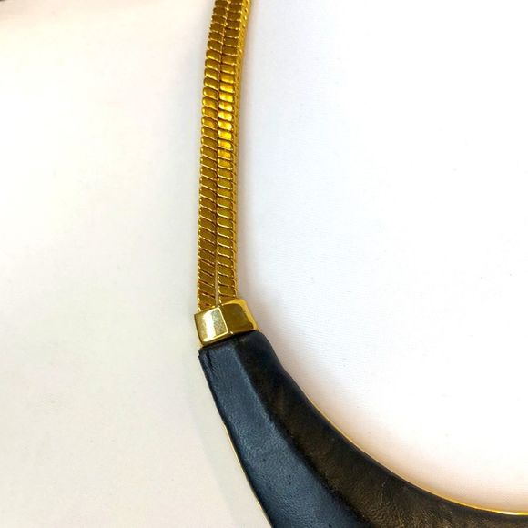 VINCE CAMUTO Black Leather Pendant On Double Square Rope Chain with Extension - Picture 3 of 6